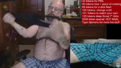 HairyDaddyBear69 online show from June 9, 1:17 am