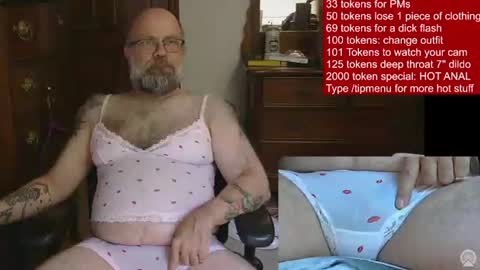 HairyDaddyBear69 online show from June 9, 4:51 pm
