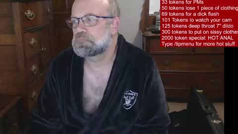 HairyDaddyBear69 online show from June 26, 10:41 am