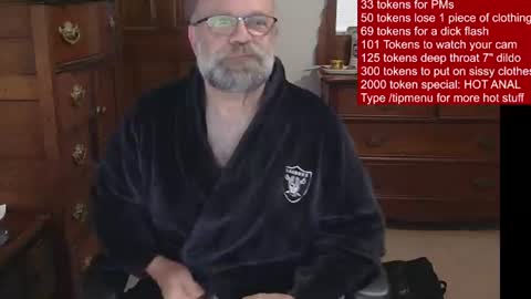 HairyDaddyBear69 online show from June 30, 11:33 am
