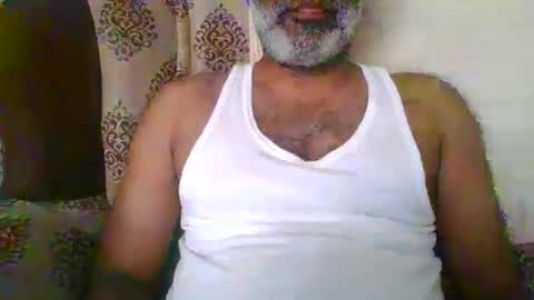 Snapshot of hairydarky chatting on May 24, 6:29 am Pratap online show from May 24, 6:29 am
