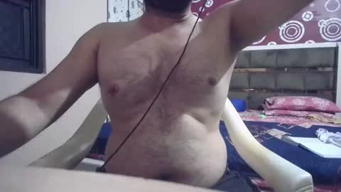Snapshot of hairyguy1212 chatting on October 24, 8:27 pm Hairyguy121 online show from October 24, 8:27 pm
