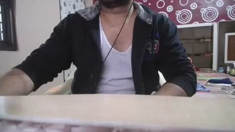 Snapshot of hairyguy1212 chatting on November 21, 7:40 am Hairyguy121 online show from November 21, 7:40 am