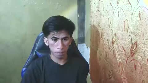 hairyhugecock_22 online show from November 27, 9:39 pm