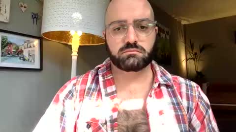 Snapshot of hairyleatherguy chatting on September 25, 12:20 pm Hairy Guy online show from September 25, 12:20 pm