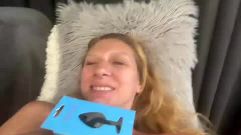 pregnantJean online show from August 5, 9:45 am