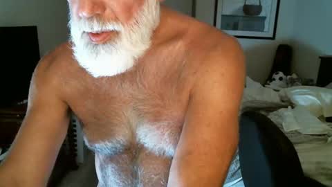 Hairy pecs online show from June 8, 6:36 am