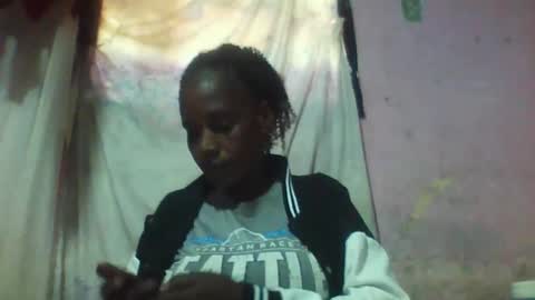 Snapshot of hairypusy17 chatting on March 11, 4:43 am hairypusy17 online show from March 11, 4:43 am