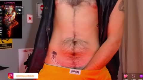Snapshot of hairyrobxxx chatting on January 5, 5:38 pm HairyRobXxX online show from January 5, 5:38 pm