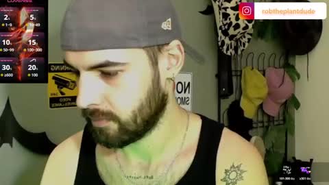 Snapshot of hairyrobxxx chatting on January 18, 5:28 pm HairyRobXxX online show from January 18, 5:28 pm