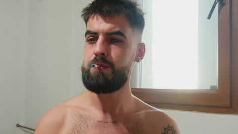Snapshot of hairyrobxxx chatting on July 9, 3:16 pm HairyRobXxX online show from July 9, 3:16 pm