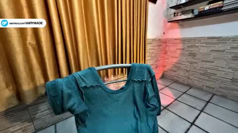 Snapshot of hairyshort chatting on January 17, 11:51 pm hairy and short online show from January 17, 11:51 pm