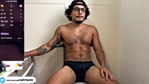 Snapshot of hairyshort chatting on October 10, 6:40 pm hairy and short online show from October 10, 6:40 pm