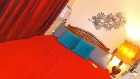 YOUR SIDECHIC HAILEY online show from March 29, 7:14 pm