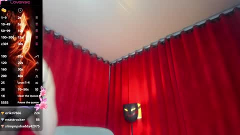 Haku Please help me with your thumbs up its important  online show from December 6, 7:45 pm