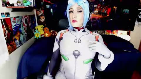 Haku Please help me with your thumbs up its important  online show from November 19, 8:53 pm