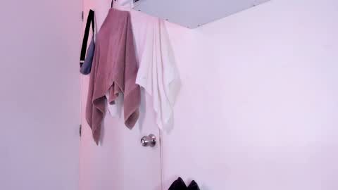 Snapshot of halan_jr chatting on January 18, 7:04 pm halan online show from January 18, 7:04 pm