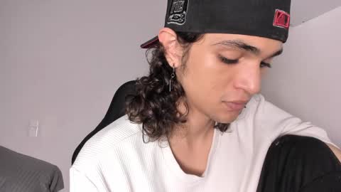 Snapshot of halan_jr chatting on February 23, 11:25 pm halan online show from February 23, 11:25 pm