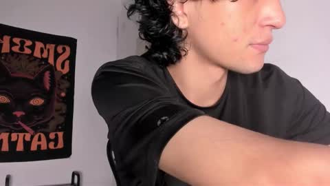 Snapshot of halan_jr chatting on September 27, 6:29 am halan online show from September 27, 6:29 am