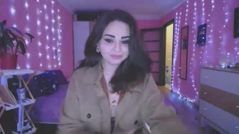 Ann online show from January 10, 2:19 pm