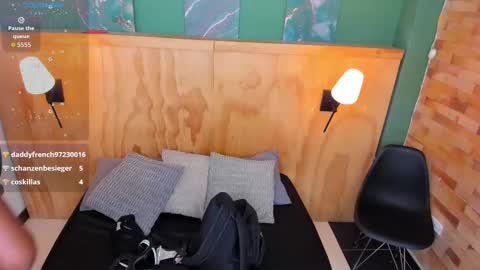 Halley Lorens online show from September 16, 7:04 pm