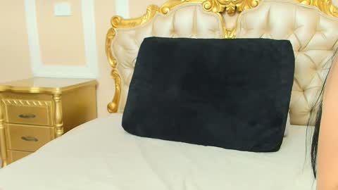 Hallie Stone online show from March 9, 1:48 pm