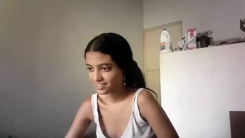 Snapshot of hambercrrist chatting on December 4, 7:01 pm hambercrist online show from December 4, 7:01 pm