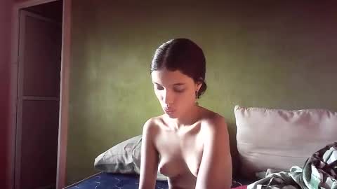 Snapshot of hambercrrist chatting on January 16, 8:46 pm hambercrist online show from January 16, 8:46 pm