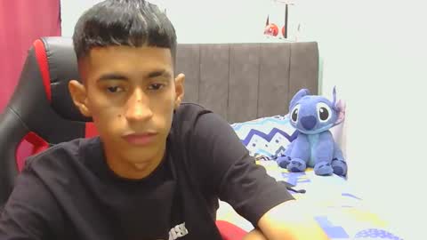 hamcummboy20 online show from May 15, 11:23 pm