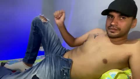 hamiltong12 online show from October 28, 5:22 am