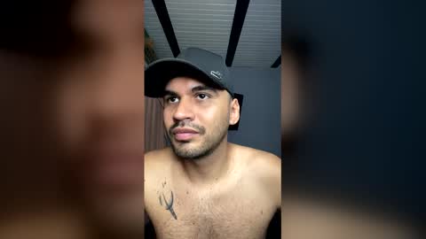 hamiltong12 online show from December 21, 9:33 pm