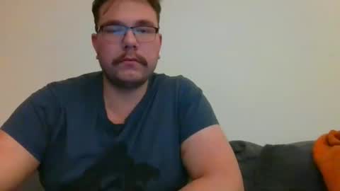 Snapshot of hammer_b chatting on January 6, 8:18 pm hammer_b online show from January 6, 8:18 pm