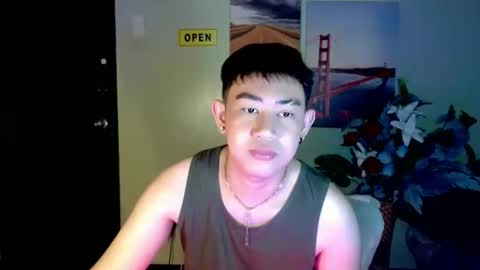 Snapshot of han_davis chatting on October 5, 2:54 am Dem online show from October 5, 2:54 am