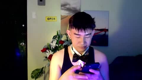 Snapshot of han_davis chatting on November 1, 12:01 am Dem online show from November 1, 12:01 am