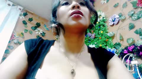 Snapshot of han_deus chatting on December 14, 3:07 am HANMy Dears make sure to follow me here create a FREE account if you dont have one and chat thank you. online show from December 14, 3:07 am