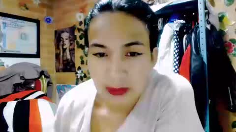 Snapshot of han_deus chatting on October 11, 3:39 am HANMy Dears make sure to follow me here create a FREE account if you dont have one and chat thank you. online show from October 11, 3:39 am