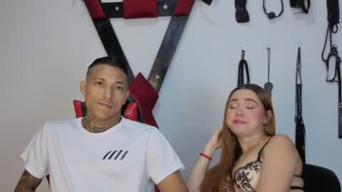 Hana and Zeta online show from April 11, 12:42 pm