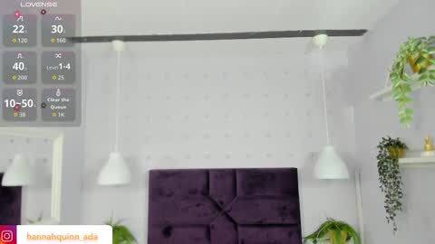 hanaahquinn online show from October 30, 11:33 am