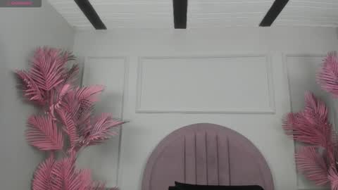 hanaahquinn online show from November 19, 11:21 am