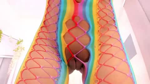 hanah_gray online show from May 6, 11:15 am