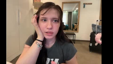 hanahwoods online show from May 30, 12:13 pm