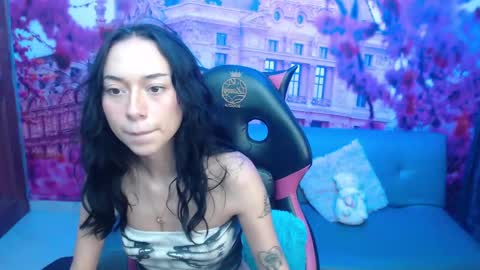 Hanaku  online show from December 5, 5:28 pm