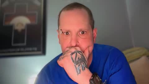 hand_banana_420 online show from February 2, 12:20 am