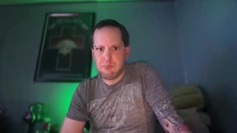 hand_banana_420 online show from April 2, 7:55 pm