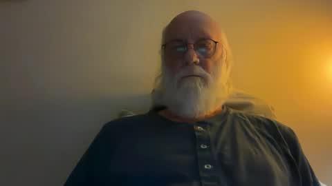 handful753128 online show from December 16, 2:49 am