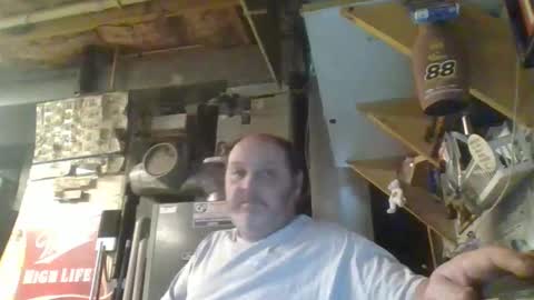 naked man online show from February 8, 7:12 am