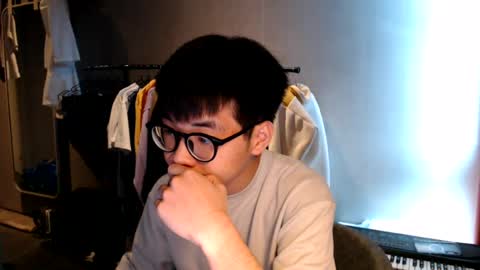 Snapshot of handsome_mannn chatting on July 20, 2:19 pm handsome_mannn online show from July 20, 2:19 pm