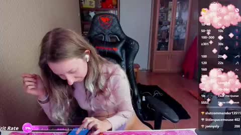 Snapshot of handsome_whale chatting on January 15, 7:13 am Mila online show from January 15, 7:13 am