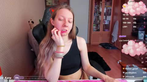 Snapshot of handsome_whale chatting on February 26, 8:24 am Mila online show from February 26, 8:24 am