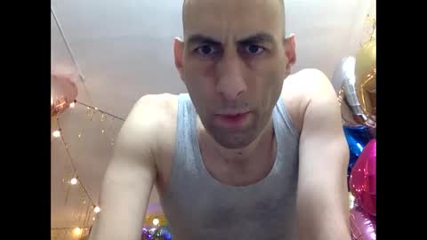 HandsomeAlfie online show from March 9, 2:04 am